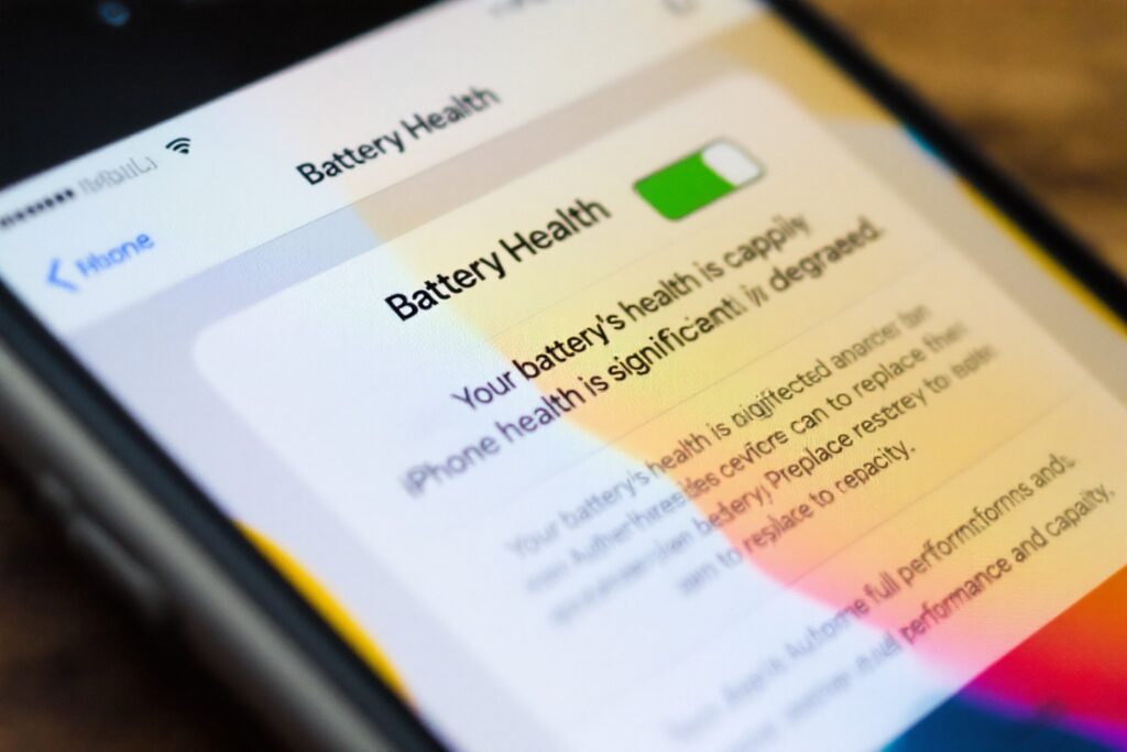 Gráfico de la salud de la batería de un iPhone con baja capacidad, indicando que la iPhone lento solución puede ser un cambio de batería.